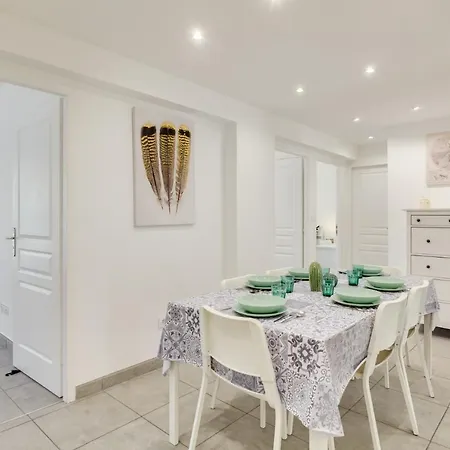 Apartment Gare St Charles Vieux Port Marseilles
